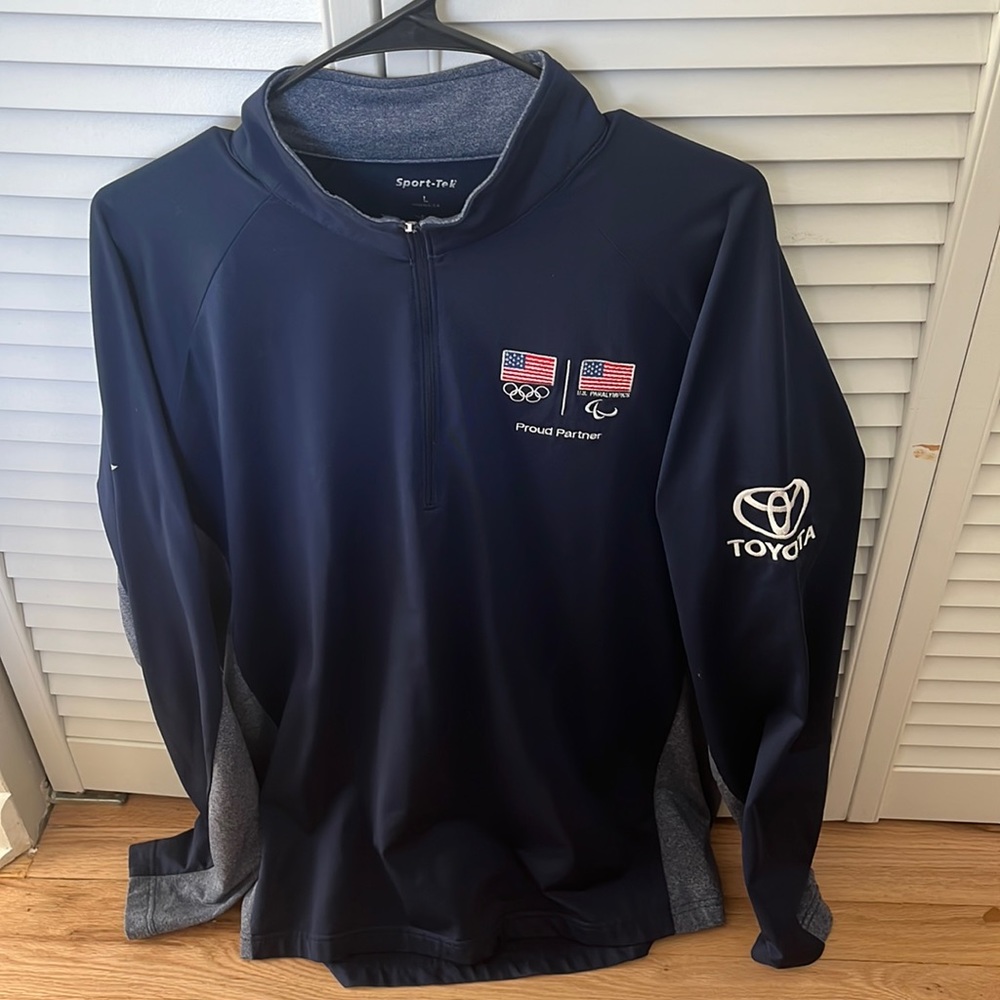 Toyota Olympic limited edition performance pull over jacket